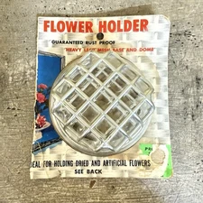 Garden Club Vintage Flower Frog Holder Heavy Lead Mesh Base and Dome Beagle