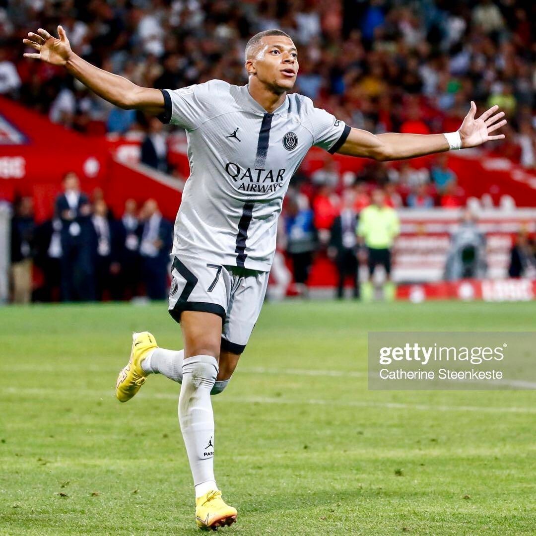 【新品/タグ付き】22/23 PSG ♯7 エンバペ パリサンジェルマン【M】 Kylian Mbappé PSG 22/23 #7 Paris Saint-Germain Jersey New with