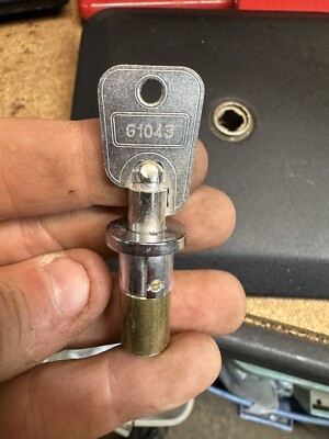 Lot Of 10 Locks & Keys – Fits Northwestern Gumball & Candy Vending Machines 9 thumbnail image