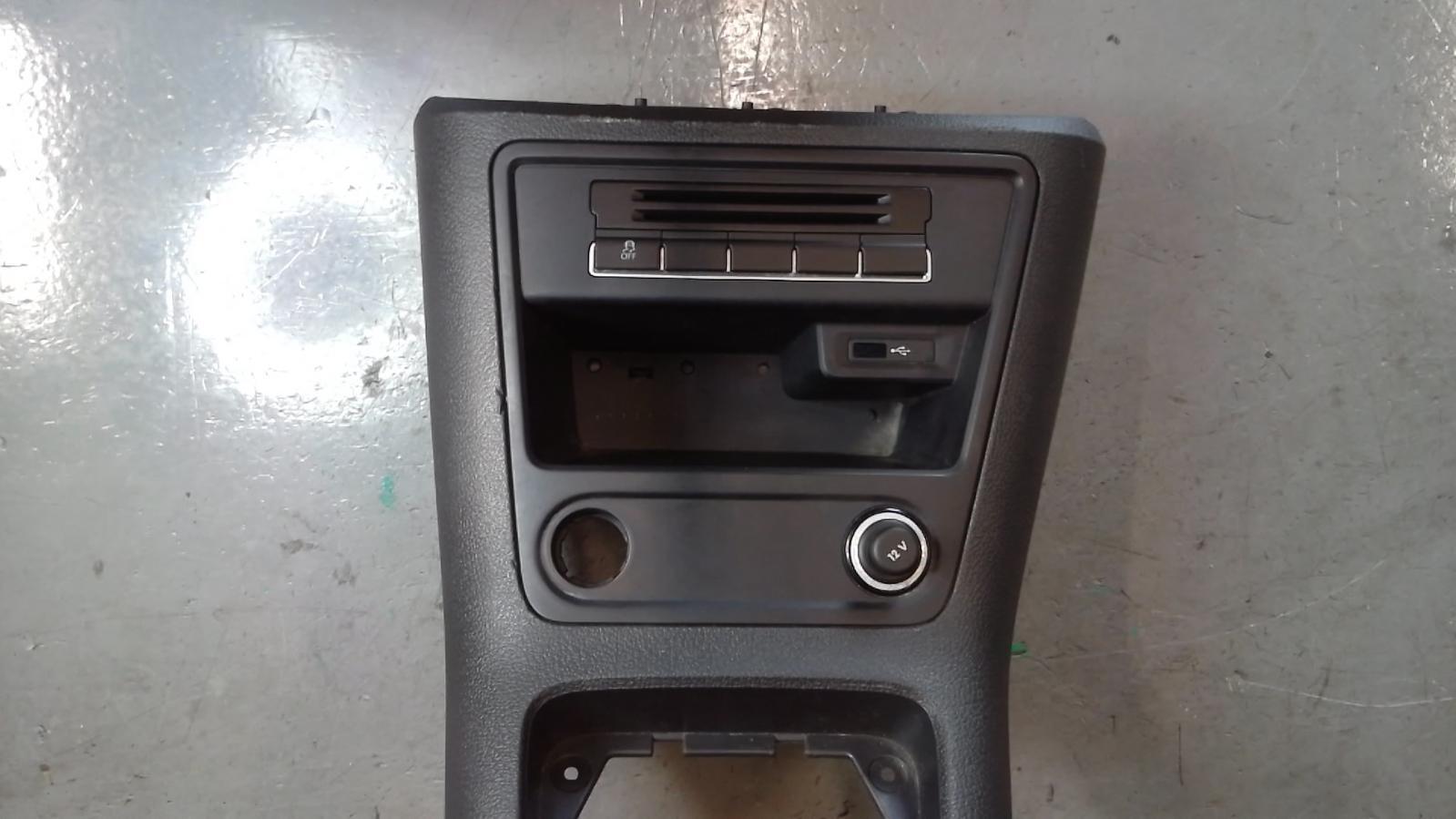 VOLKSWAGEN TIGUAN Center Console Panel Trim 5N1863419 81U | eBay