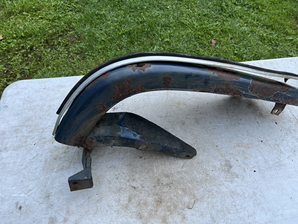 Parachoques trasero del lado del conductor Porsche 911 912 1965 1966 1967 1968 usado OEM Foto 3 de 4