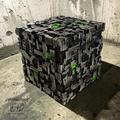Replica Borg Cube Ship First Contact Star Trek, Hand Painted With Display Stand