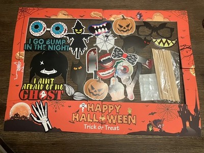Halloween Photobooth Frame With 40 Props,Streamers,Balloons, 3D Bat Decorations