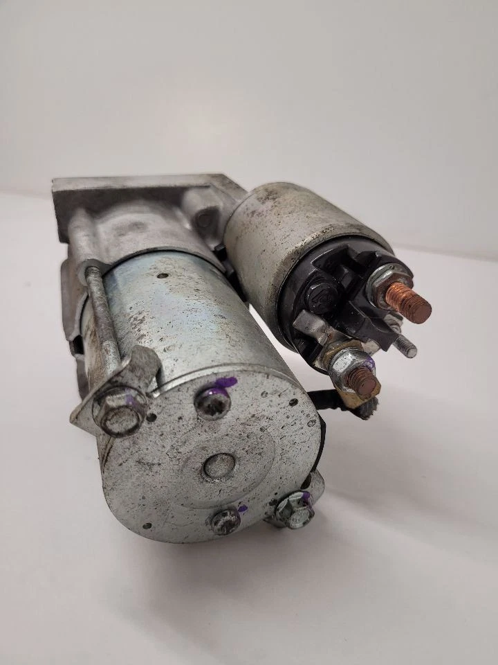 2004-2008 GMC SIERRA 1500 PICKUP 4.3L Starter Motor 89017637 Foto 3 de 4