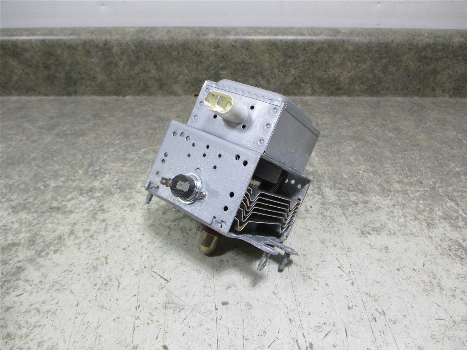 Ge Microwave Magnetron Part # Wb27X10017