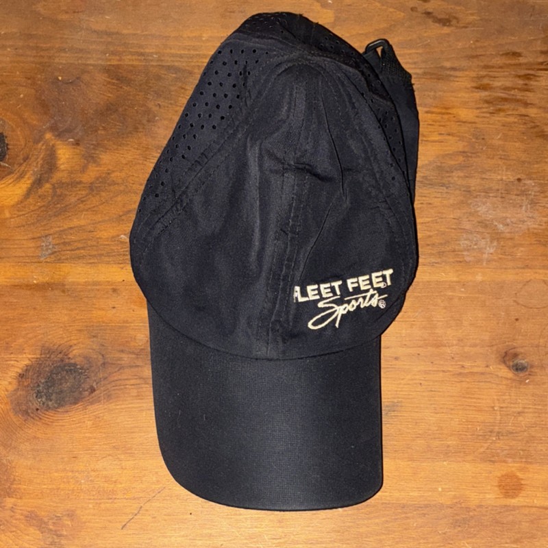 Fleet Feet Sports Black Adjustable Mesh Running Baseball Cap Breathable