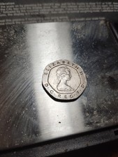 1982 England Queen Elizabeth II 20 Pence Coin RARE Circulated Coin