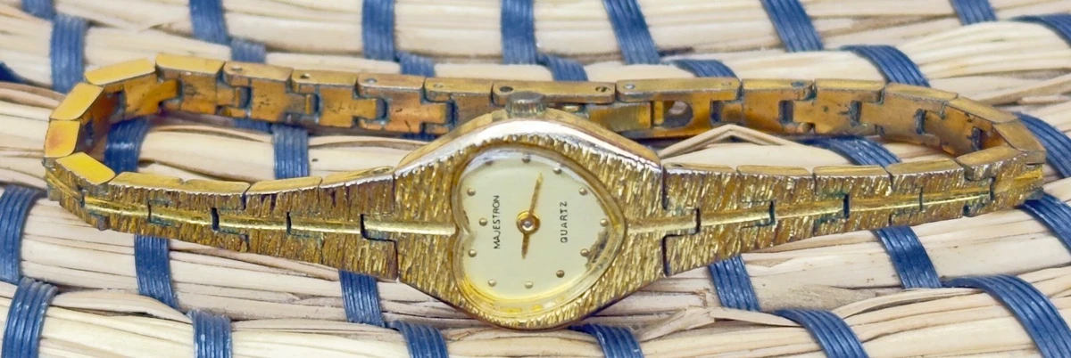 VTG Majestron Watch‎ Women 18mm Marcasite MOP Oval Dial 7\