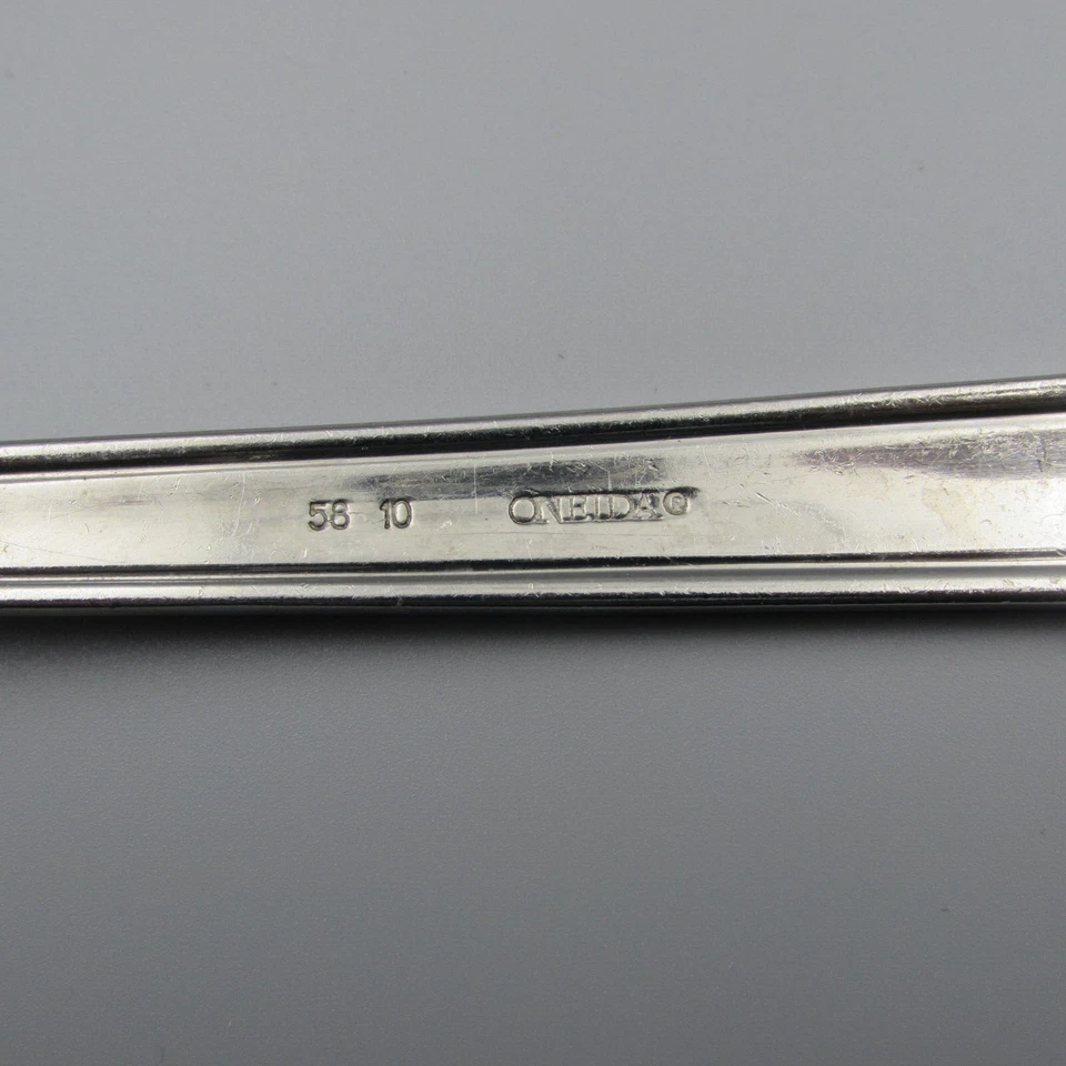 Oneida 18/10 Cubiertos de Acero Inoxidable ETAGE (BRILLANTE) Servicio para Doce - Juego de 84 piezas * Foto 3 de 4