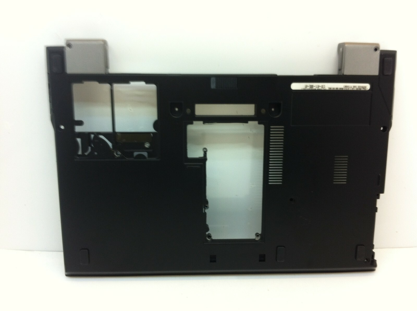 OEM Dell Latitude E4300 Bottom Base Case Chassis & Rubbers 0R619D