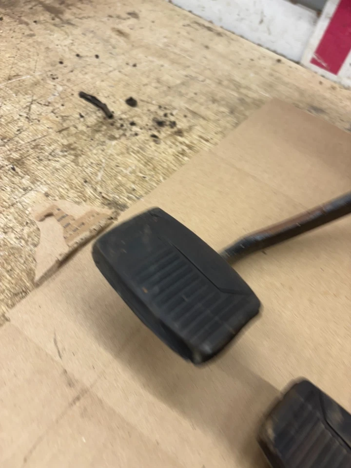 Ford F150 Bronco F250 F350 1973 1979 pedales de embrague caja de pétalos montaje manual de fabricante original Foto 2 de 4