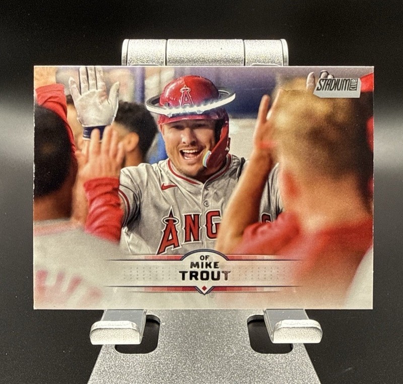 2025 Topps Stadium Club #32 Mike Trout Los Angeles Angels