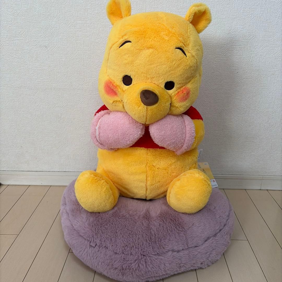 Winnie the Pooh fuku fuku winter super super big plush #eb4b84