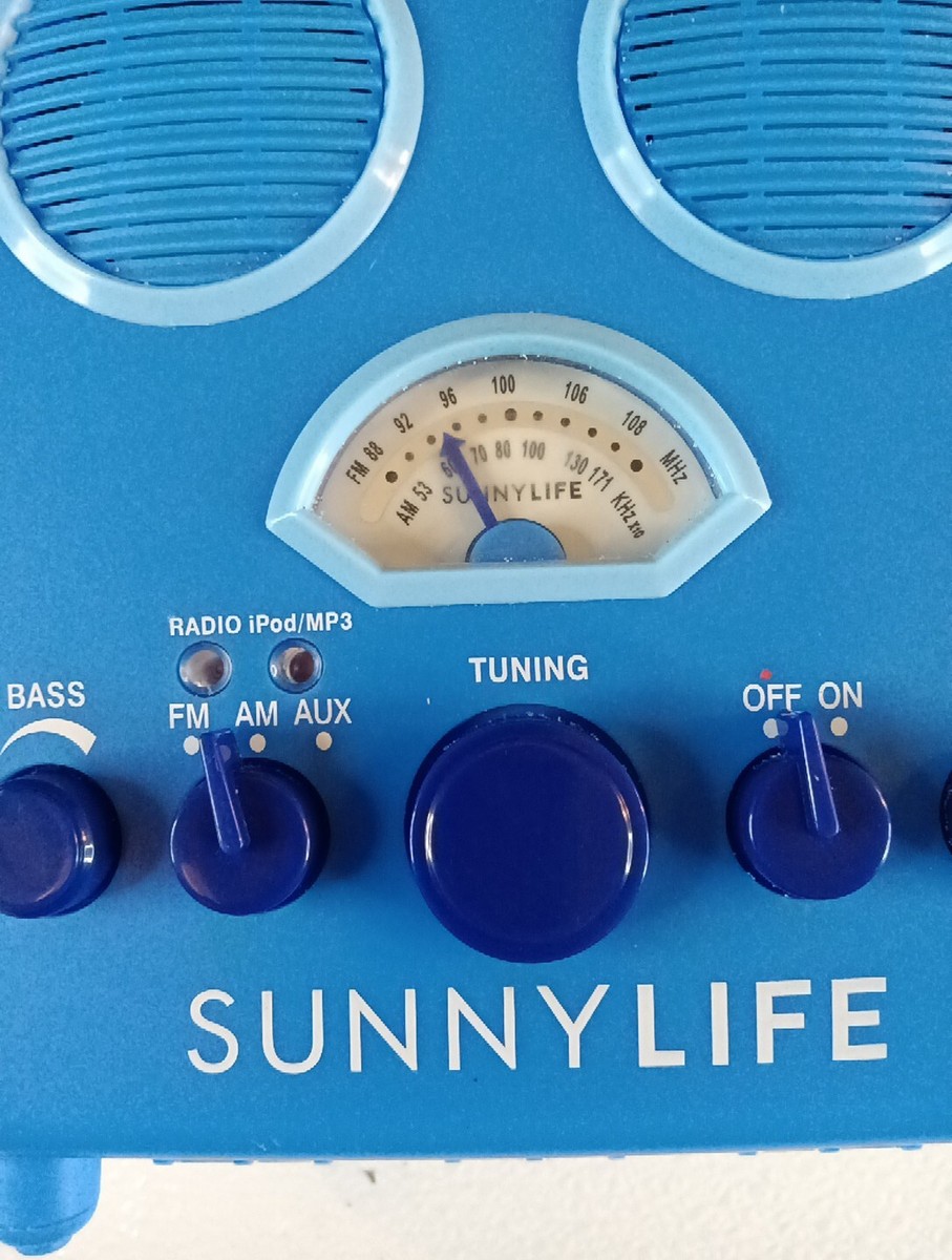 Sunnylife Portable Beach Mp3 Speaker With Am/Fm Radio and
