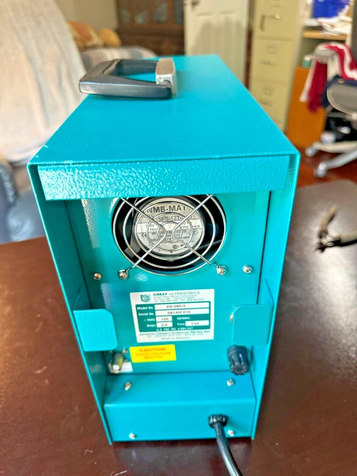 Limpiador industrial CREST Ultrasonics Genesis modelo #4G-250-3 - nunca usado Foto 3 de 4