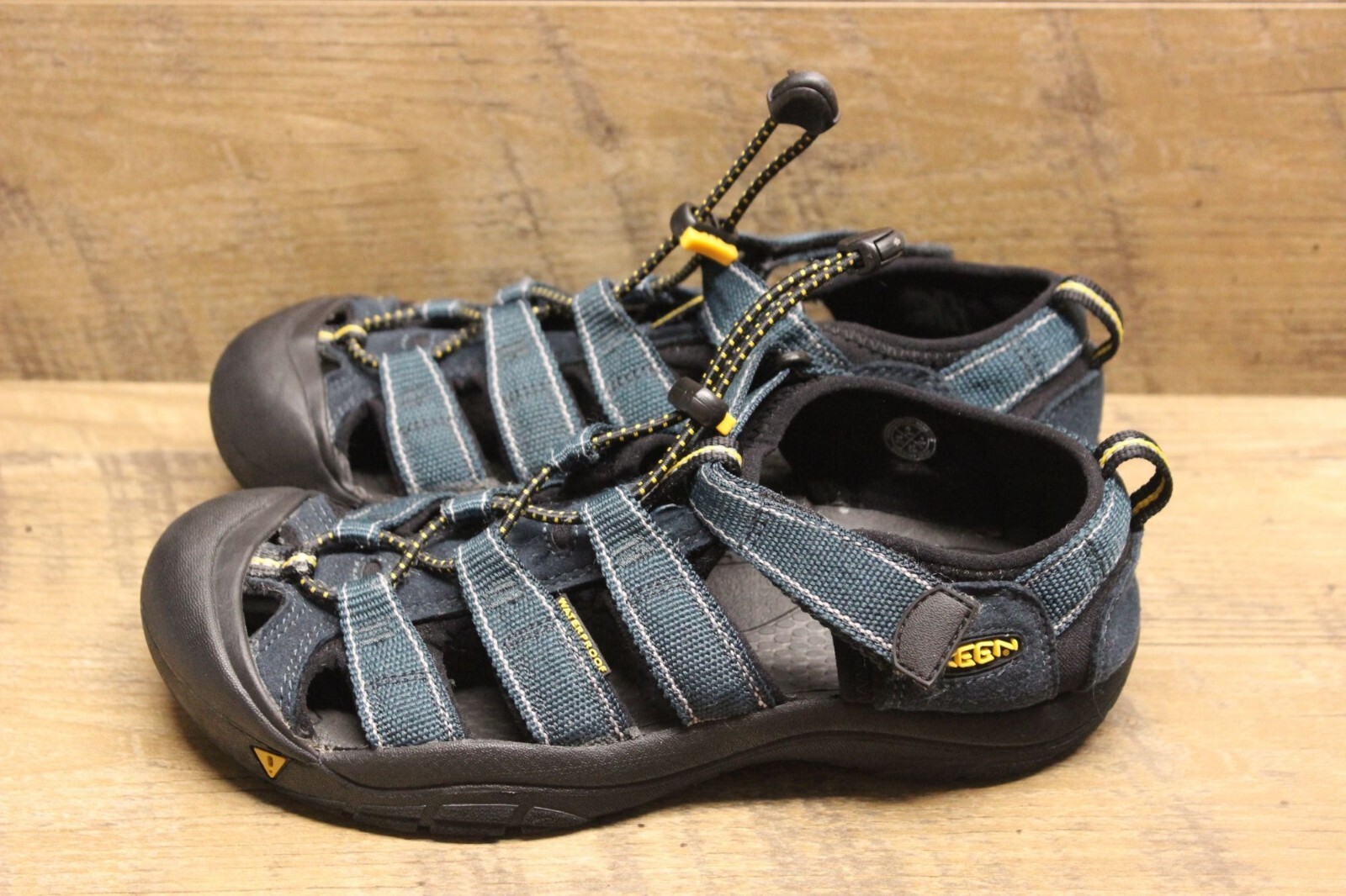 Sandali da trekking Keen Newport H2 grandi per bambini taglia 5 lavabili scarpe outdoor