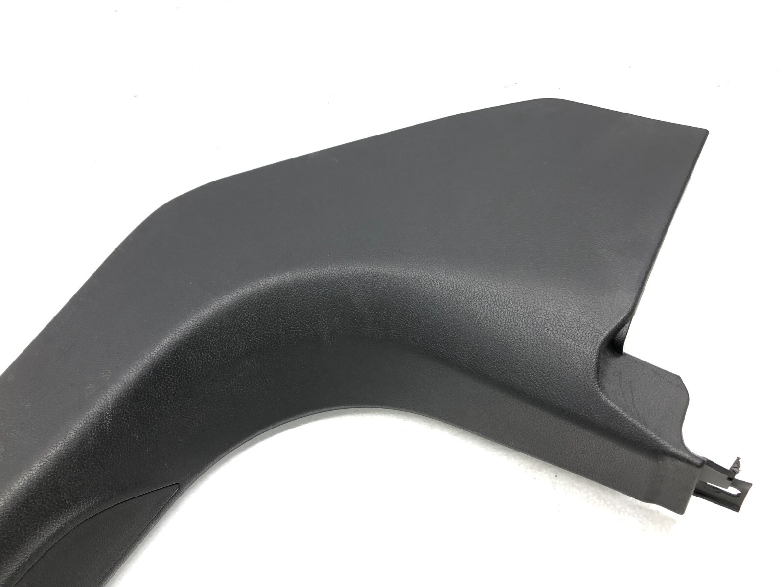 2017-2024 MASERATI LEVANTE S RIGHT PASS FRONT DOOR SILL SCUFF PLATE PANEL OEM