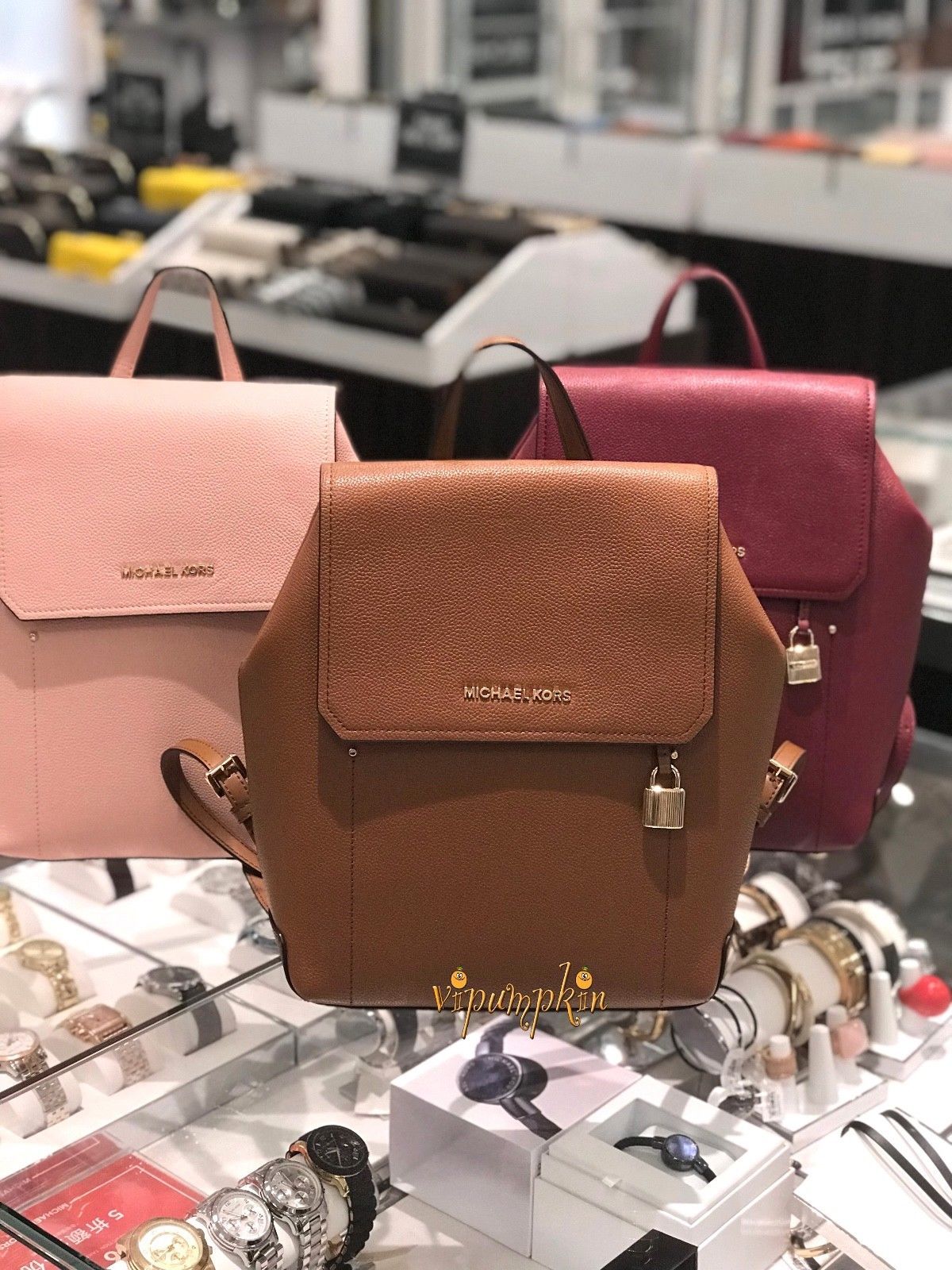 michael kors hayes medium backpack