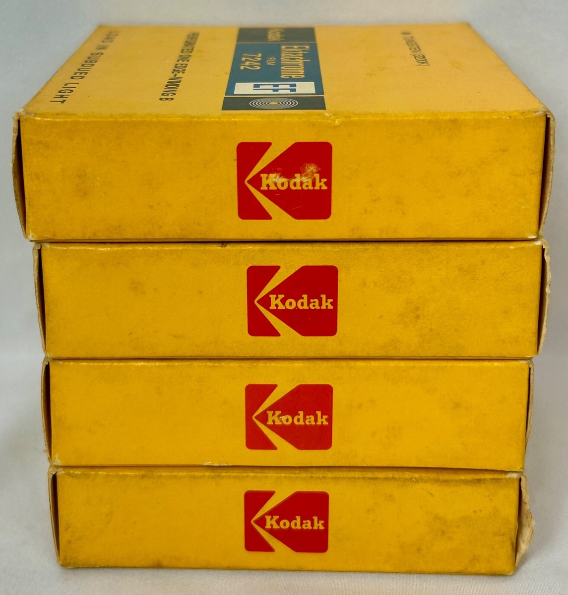 【未使用・未開封】Kodak E100 VS 8本（期限切れ） 未使用・未開封】Kodak E100 VS 8本（期限切れ） Outdated