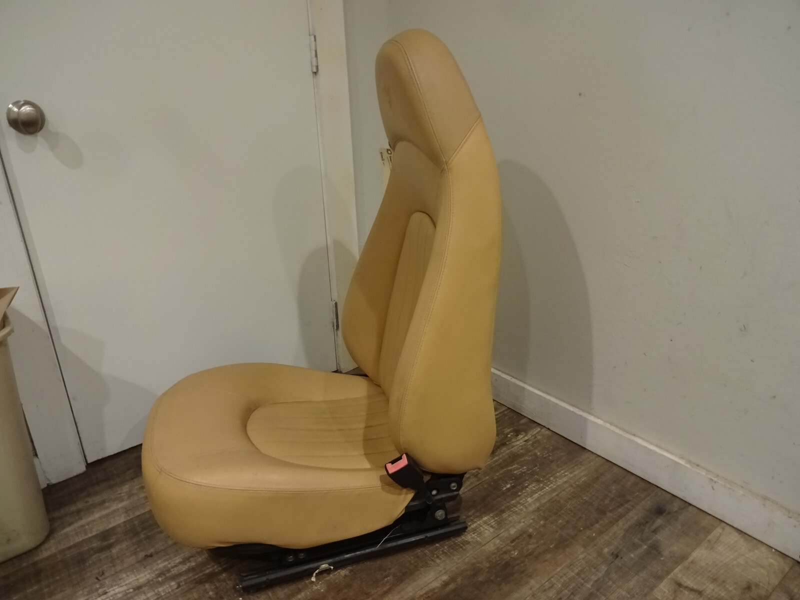 Maserati 4200 Spyder - RH Passenger Side Front Power Seat - Heated Seat Complete