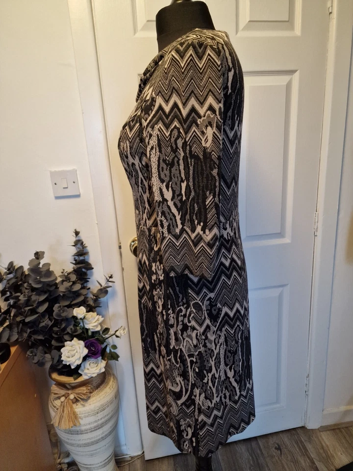 Gerry Weber size 16 jersey dress with cowl neck in brown mixed pattern - Image 4 of 4