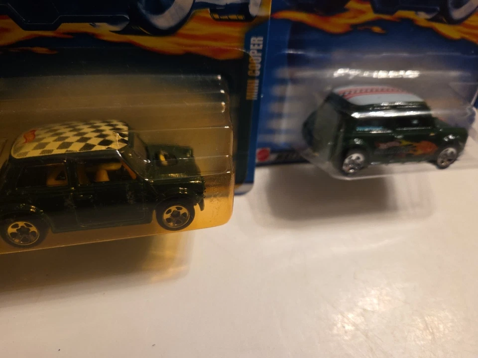 4 Hot Wheels Mini Cooper 35th Green Variation Black Yellow 1st Edition 2000 2002 - Image 3 of 4