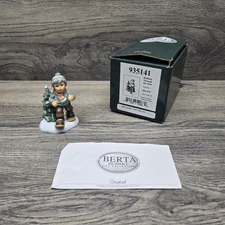 Berta Hummel Dashing Through the Snow BH 99/P Goebel Figurine 2001 w/Box #935141