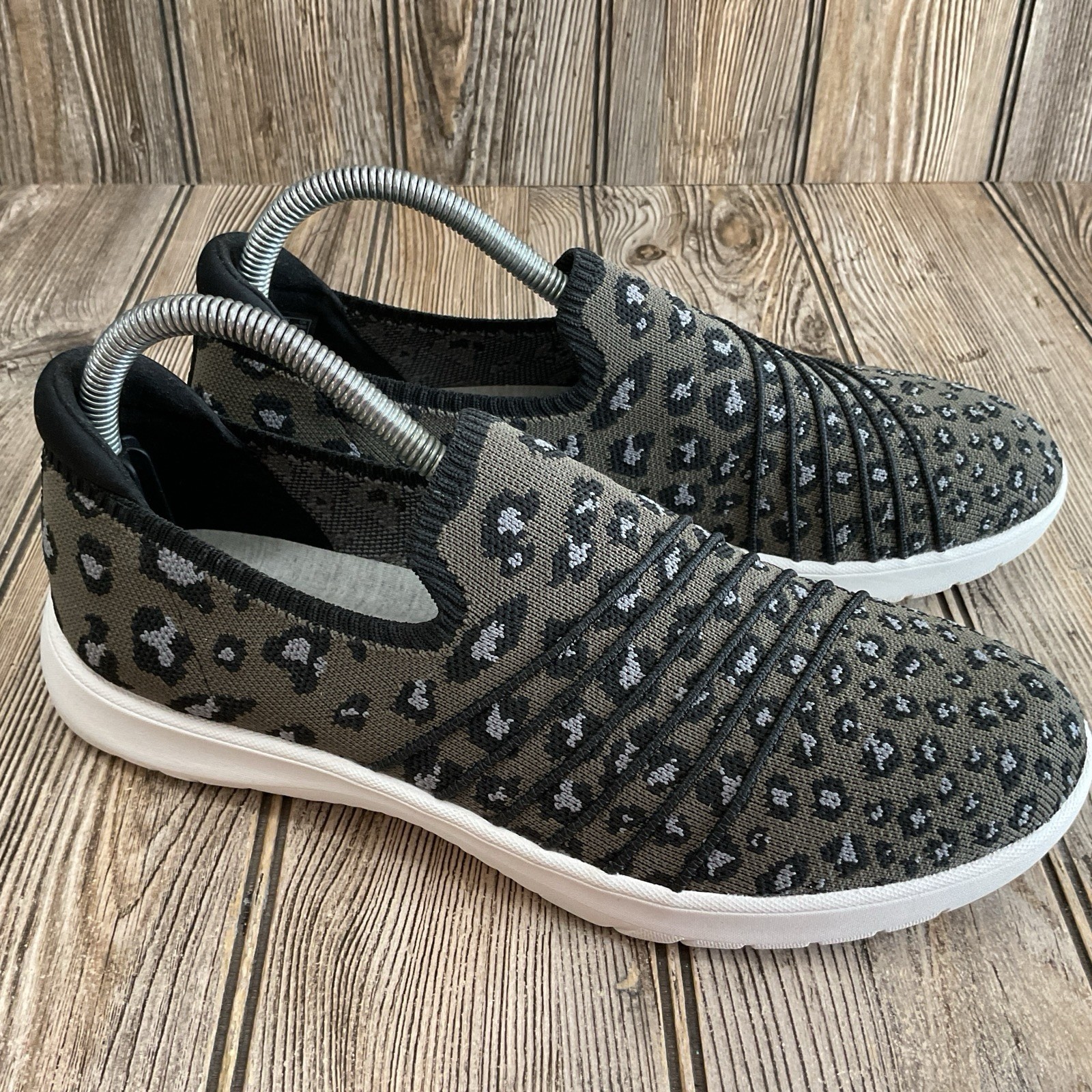 Clarks Cloudsteppers Adela Gray Leopard Print Sli… - image 14