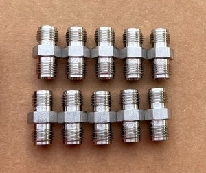 Lot of 10 Swagelok 1/4" Stainless Steel Unions SS-400-6 No Nuts/Ferrules