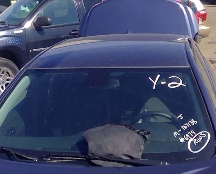 2014 Chevy Malibu Transmission Shift in Black w/ Chrome Trim | Knob Handle Foto 3 de 4