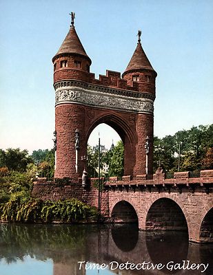 Memorial Arch Bridge, Hartford, Connecticut - 1905 - Historic Photo Print