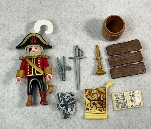 Playmobil 3936 Pirate Captain Navigator with map vintage 2000 Complete