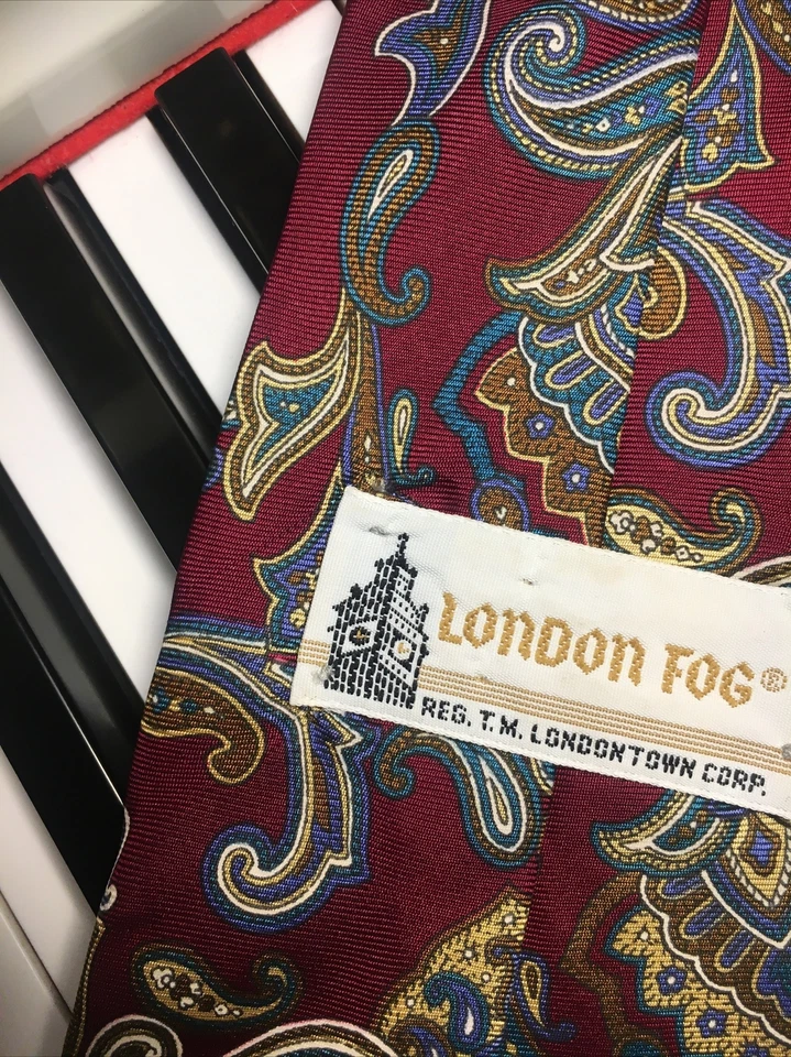 LONDON FOG/Seda italiana arabesca de colección en tonos joya multicolores en rojo rubí Foto 4 de 4
