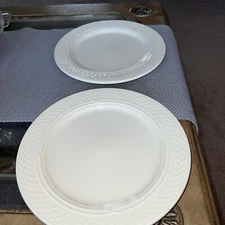 Lot Of 2 10” Homer Laughlin Gothic Ivory Dinner Plates Restaurant Ware
