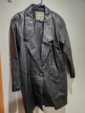 Izzi Women's Leather Size M Black Leather Button Front Coat Mid Length