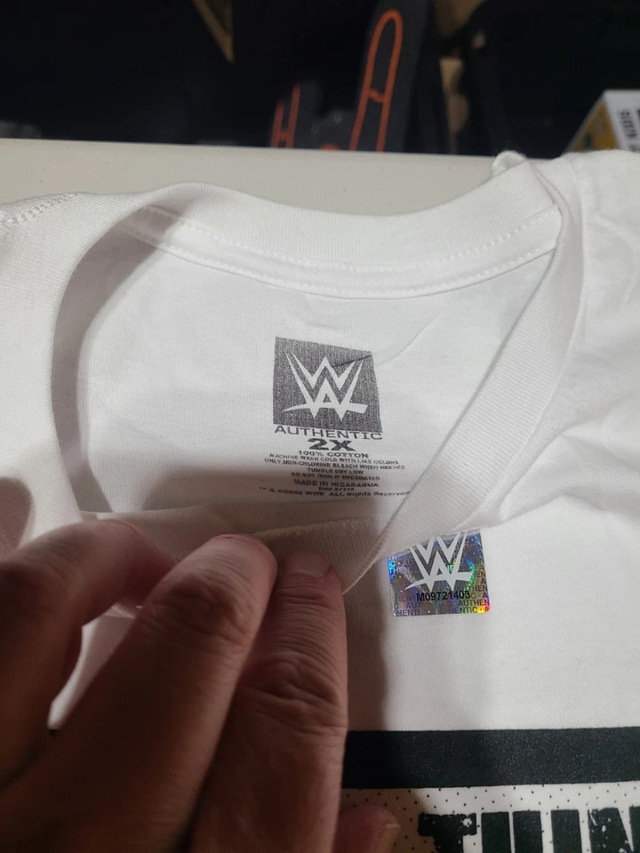 Camisa Para Hombres WWE Vince McMahon Devil Wrestlemania Doble Cara Talla XXL 2XL NUEVA CON ETIQUETAS Foto 4 de 4