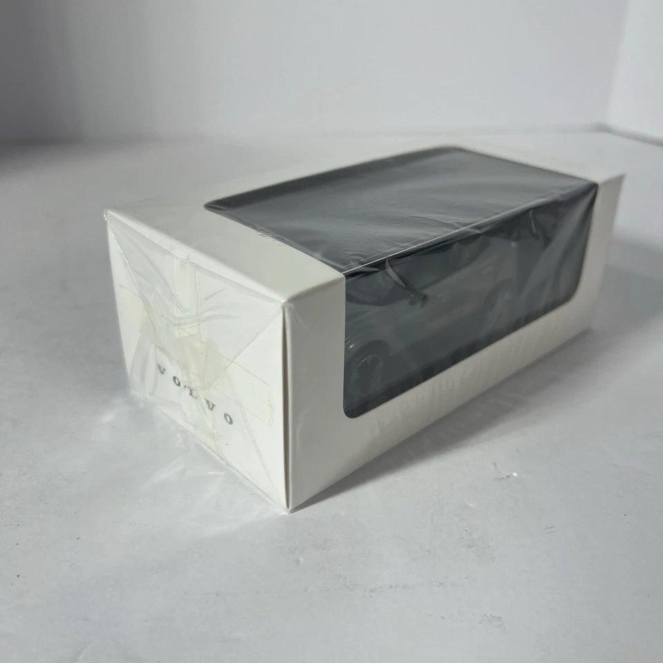 全新树脂模型汽车 1/43 沃尔沃 EX30 2024 - 蒸汽灰色 - lim。 — 第 3/4 张图片