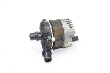 Pompe à eau Mercedes 300
