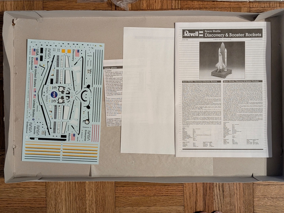 Revell n° H194 Enterprise Booster Rockets navette spatiale 1/144 non monté neuf