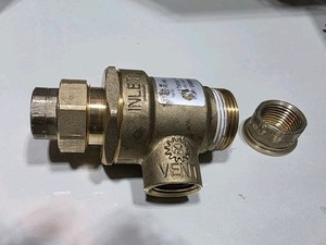 Watts 1/2" 9D M3 Dual Check Backflow Preventer w/ Atmospheric Vent 175PSI 235D