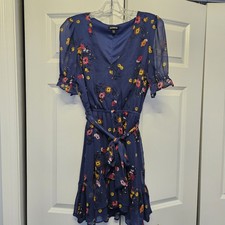 Express navy blue floral ruffle chiffon dress with a tie waist, v-neck. SM