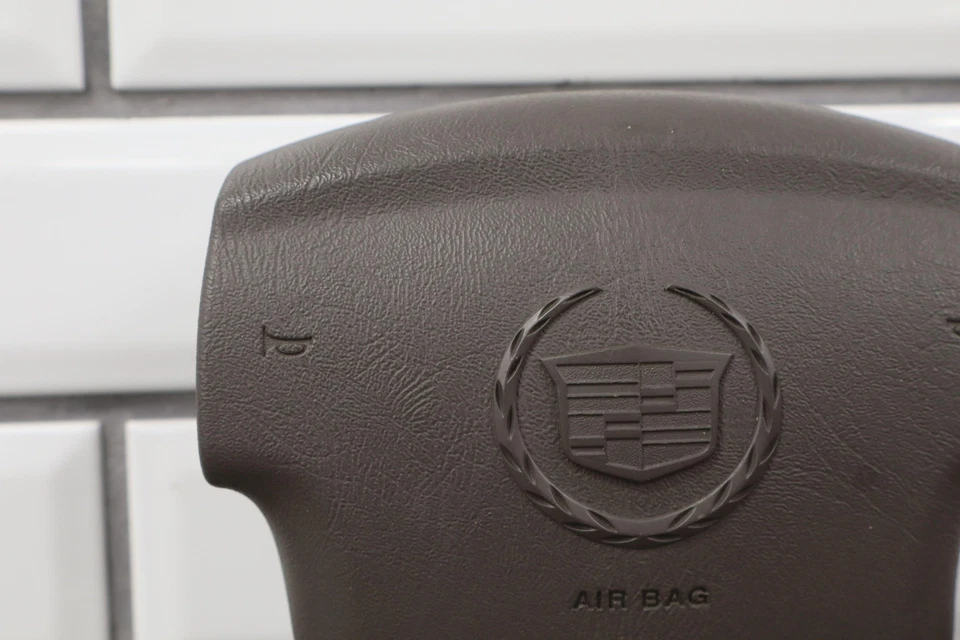 2003 Cadillac Escalade Driver Steering Wheel Airbag OEM Shale Foto 2 de 4
