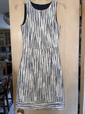 J Crew Womens sz 0 Italian Tweed Tapestry navy white sheath dress