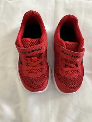 + UNDER ARMOUR BINF ASSERT 9 chaussures bébé/tout-petit rouge taille 7 K neuves - Photo 1/3