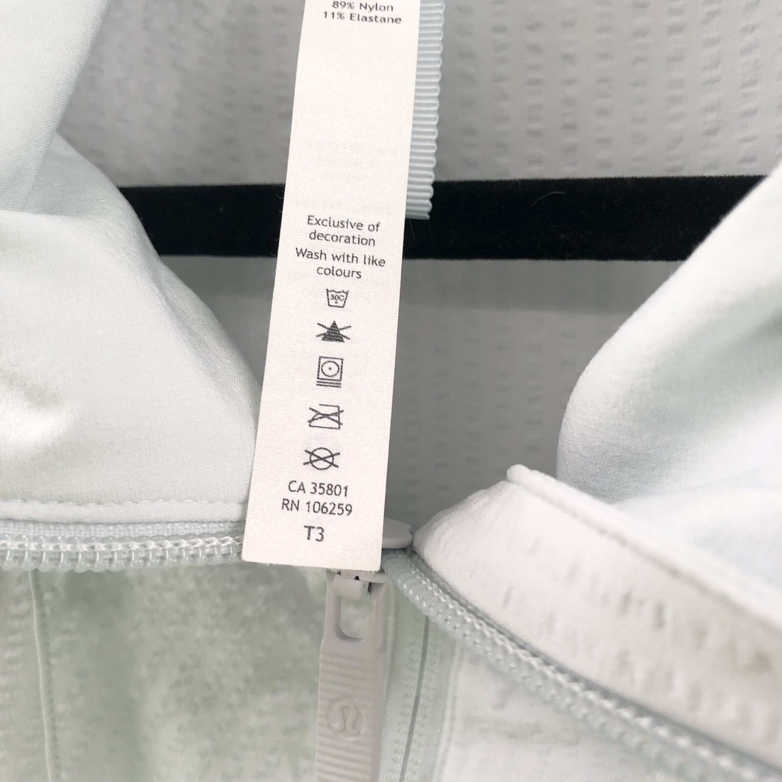 LULULEMON Pack Light Pullover Packable Jacket Win… - image 8