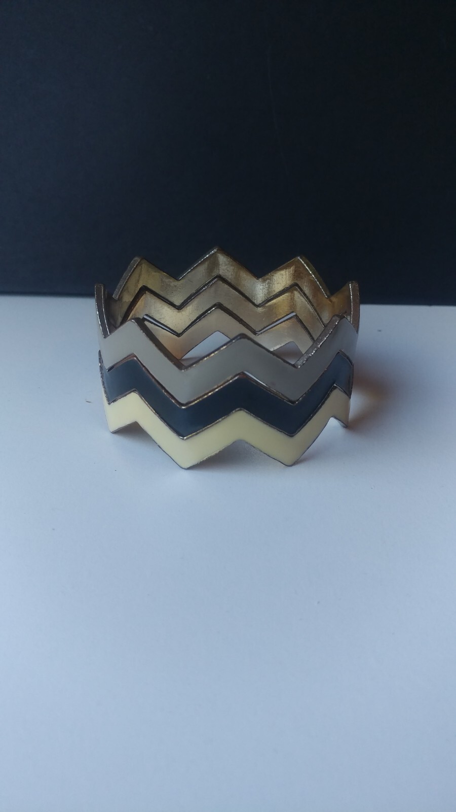 Jewelry Enamel Gold Tone Metal Zig Zag Bangle Bra… - image 2
