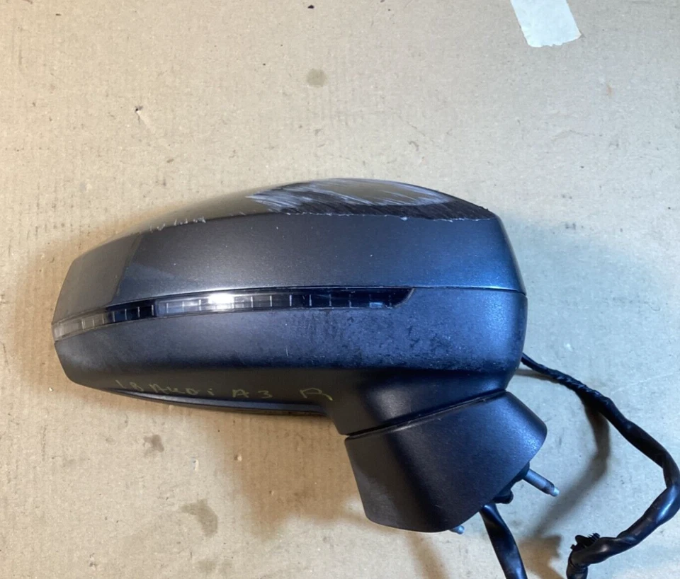 AUDI A3 2012-2020 ALA DERECHA PASAJERO ESPEJO RETROVISOR ELÉCTRICO FABRICANTE DE EQUIPOS ORIGINALES. Foto 2 de 4