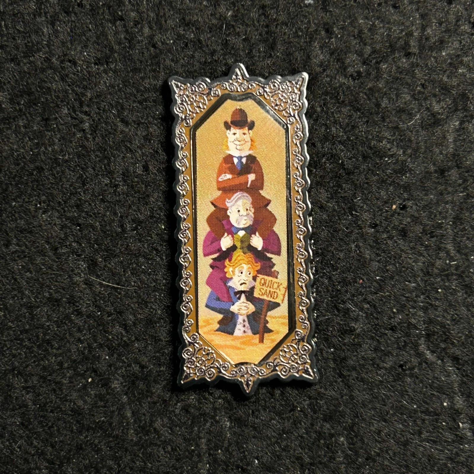 Loungefly - Haunted Mansion - Stretching Room Portrait - Disney Pin