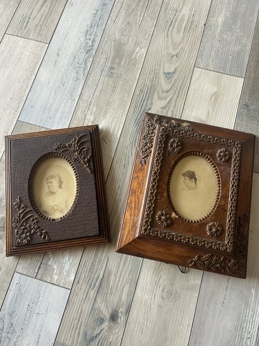 Vintage Two Wooden frame Wall hanging Hand carved pictures frames home decor