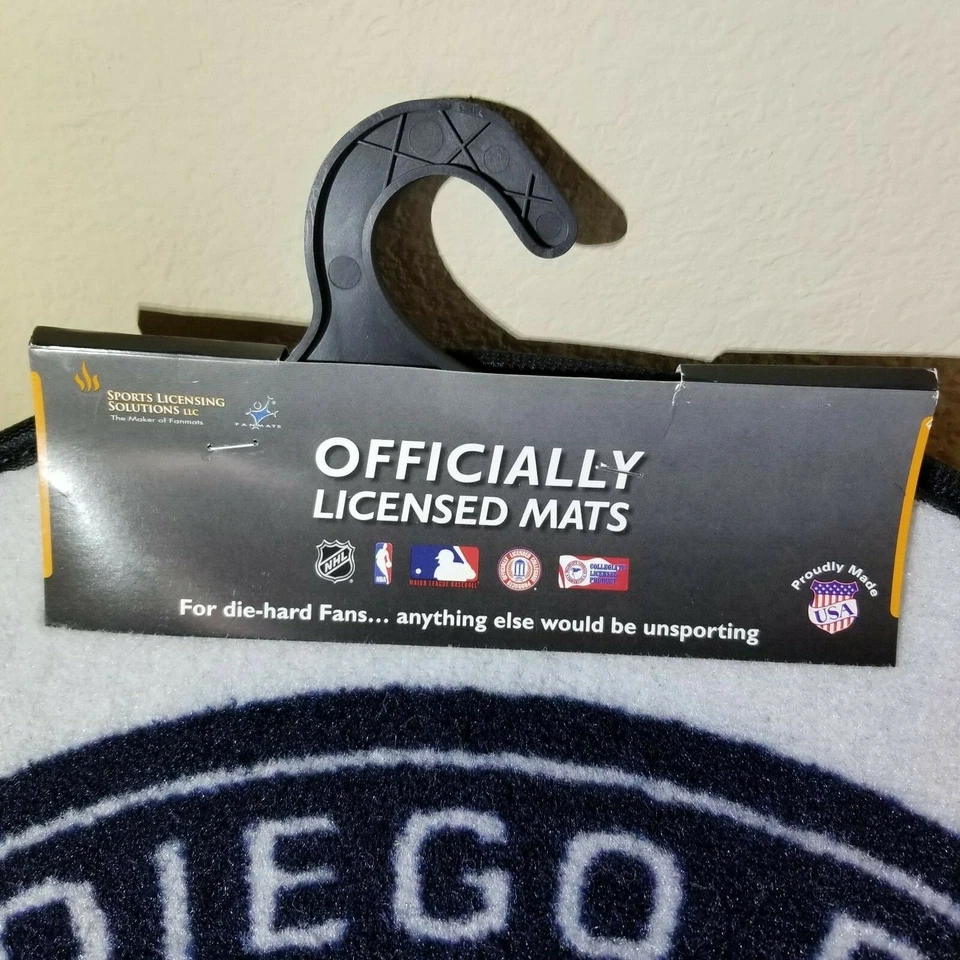 New Fanmats San Diego Padres Baseball Mats Area Rug round 26" Officially Licens - Image 2 of 4